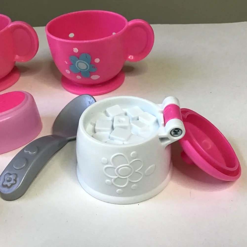 Fisher Price Sweet Manners Tea Set 7 Pieces Cups Sugar Bowl Shape Treats Spoon